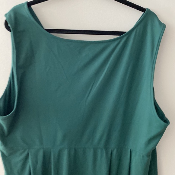 Summer Dress with Pockets! - Picture 6 of 8